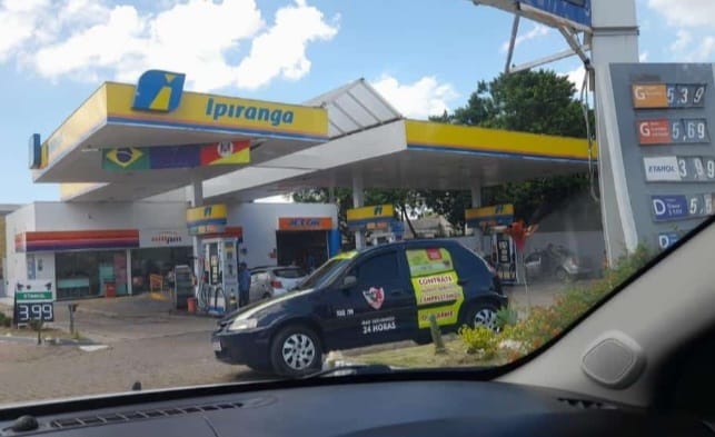 Viatura MAX em ronda no posto Ipiranga